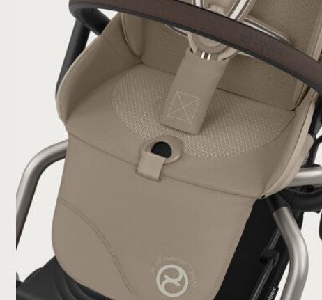 Cybex Eezy S Twist+ 2