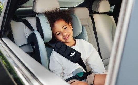 Britax R&ouml;mer KIDFIX PRO - turvaistuin LUX